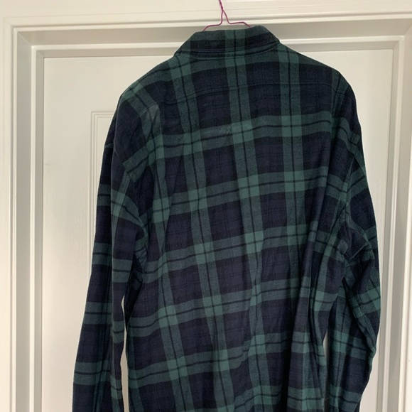 Guideboat Red Feathers Soft Flannel Pattern Shirt, very nice details - Picture 2 of 5